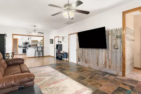 615 Gidding St, Clovis, NM 88101 photo 5