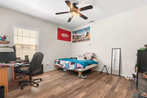 Bedroom - 615 Gidding St, Clovis, NM 88101 photo 3 of 7