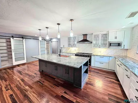 1511 S Grandview Dr, Gallup, NM 87301