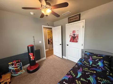 Bedroom - 708 Almond Tree Ln, Clovis, NM 88101 photo 4 of 8