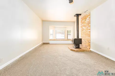 Living - 1621 N Lea St, Clovis, NM 88101 photo 6 of 8