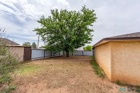 Exterior - 1621 N Lea St, Clovis, NM 88101 photo 7 of 13