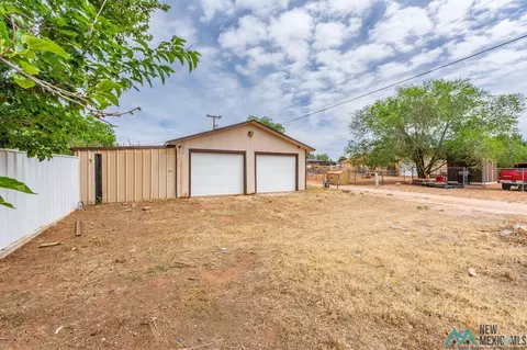 Exterior - 1621 N Lea St, Clovis, NM 88101 photo 11 of 13