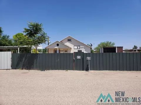 2004 N Pine St, Artesia, NM 88210