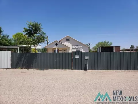 2004 N Pine St, Artesia, NM 88210