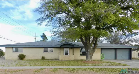 2809 W 8th St, Roswell, NM 88201