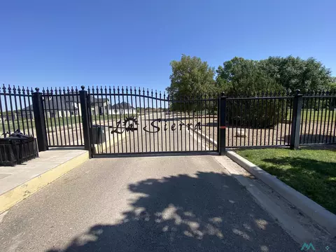 21 Jack Mcclellan Dr, Roswell, NM 88201