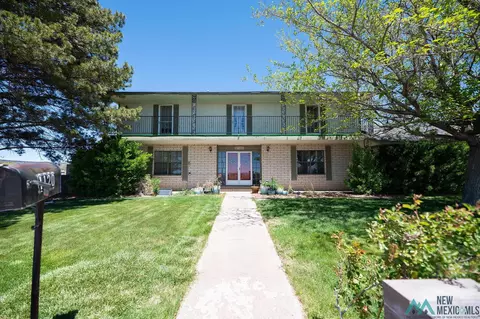 1120 Truman Ave, Grants, NM 87020