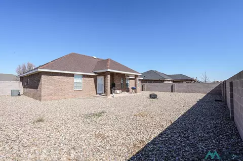Exterior - 717 Almond Tree Ln, Clovis, NM 88101 photo 2 of 3