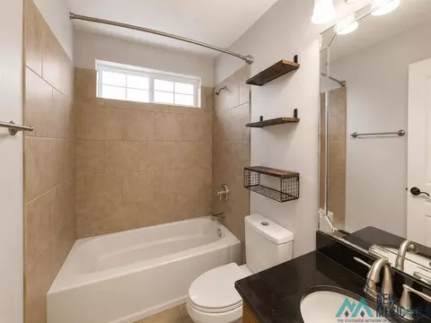 Bath - 2929 Hammond Dr, Clovis, NM 88101 photo 3 of 3