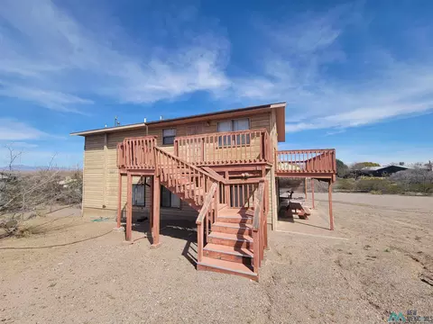 501 Springland Blvd, Elephant Butte, NM 87935