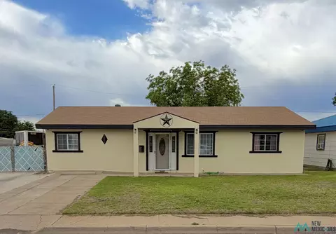 1001 W Laughlin Dr, Hobbs, NM 88240