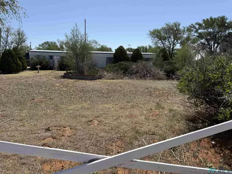 Exterior - 309 Wheatridge Dr, Clovis, NM 88101 photo 4 of 9