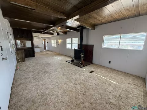 Living - 309 Wheatridge Dr, Clovis, NM 88101 photo 2 of 3
