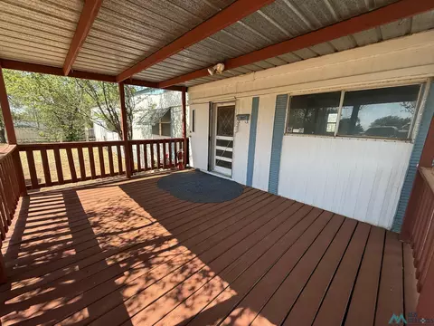 Exterior - 309 Wheatridge Dr, Clovis, NM 88101 photo 2 of 9