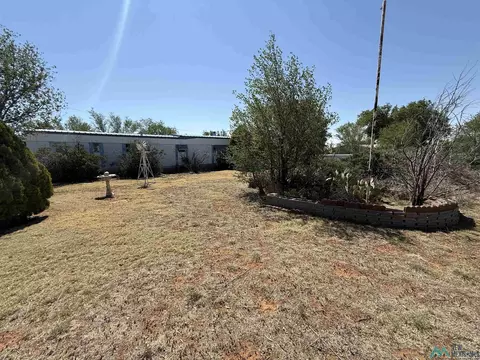 Exterior - 309 Wheatridge Dr, Clovis, NM 88101 photo 3 of 9