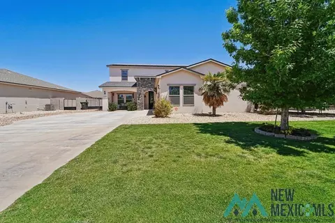 308 Baler Ln, Carlsbad, NM 88220