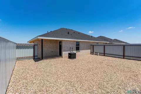 Exterior - 140 Chisum Dr, Clovis, NM 88101 photo 2 of 3