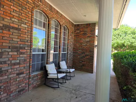 2348 Fairway, Clovis, NM 88101 photo 2