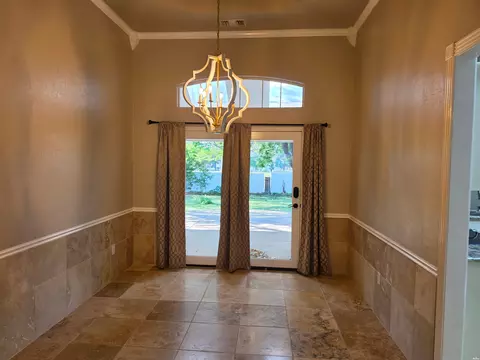 Entry Way - 2348 Fairway Ter, Clovis, NM 88101 photo 4 of 6