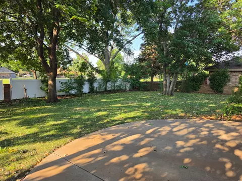 Exterior - 2348 Fairway Ter, Clovis, NM 88101 photo 7 of 10