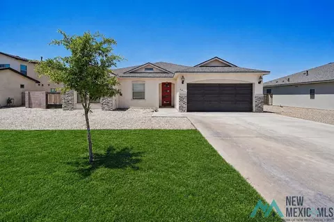 3811 Aquamarine Dr, Carlsbad, NM 88220