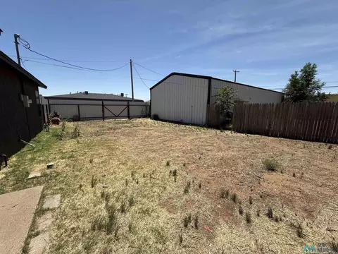 Exterior - 1600 N Lea St, Clovis, NM 88101 photo 3 of 5