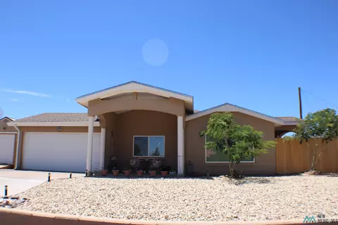 1006 Locust St, Truth Or Consequences, NM 87901
