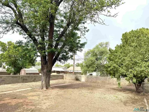 Exterior - 2000 Wallace St, Clovis, NM 88101 photo 4 of 6
