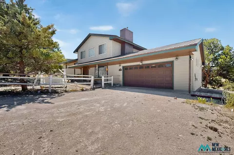 49 Lobo Creek Rd, Grants, NM 87020
