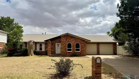 2117 Castle Ct, Clovis, NM 88101