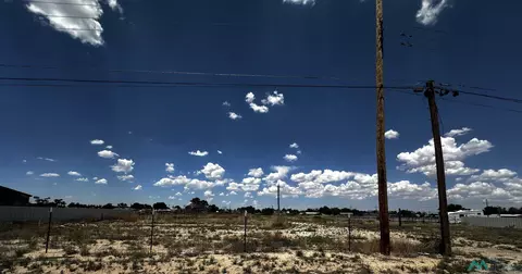 704 Teague Dr, Hobbs, NM 88240