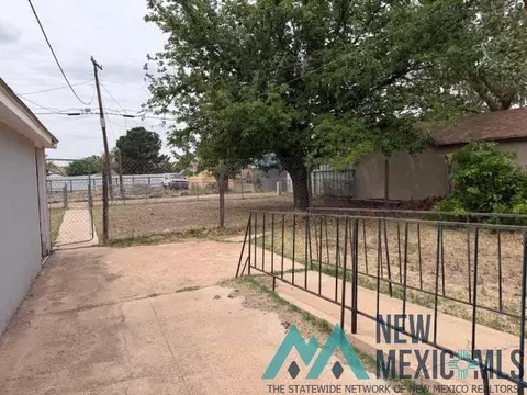 Exterior - 1724 Ross St, Clovis, NM 88101 photo 2 of 3