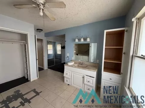 Bath - 1724 Ross St, Clovis, NM 88101 photo 5 of 5