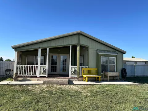 2 Canary, Artesia, NM 88210