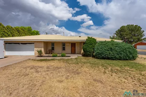 1813 Main Pl, Portales, NM 88130