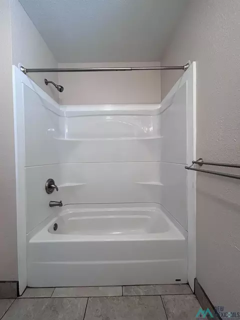 Bath - 900 Pile St, Clovis, NM 88101 photo 5 of 5