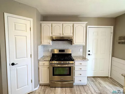 Kitchen - 247 Olive Dr, Clovis, NM 88101 photo 4 of 6