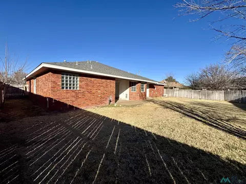 Exterior - 247 Olive Dr, Clovis, NM 88101 photo 2 of 3