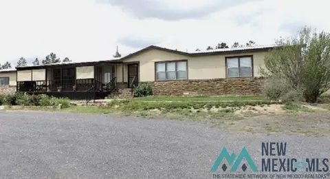 35 Mays Rd, Clayton, NM 88415