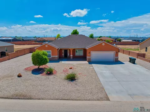 4007 S Pat Garrett Rd, Carlsbad, NM 88220