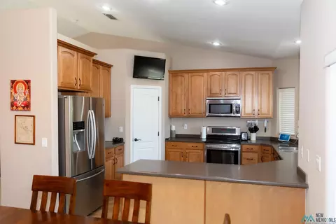 Kitchen - 3008 Fred Daugherty Dr, Clovis, NM 88101 photo 1 of 8