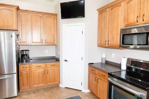 Kitchen - 3008 Fred Daugherty Dr, Clovis, NM 88101 photo 6 of 8