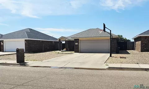 Exterior - 213 Starlite Dr, Clovis, NM 88101 photo 3 of 8