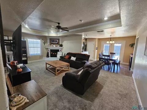 Living - 213 Starlite Dr, Clovis, NM 88101 photo 2 of 2