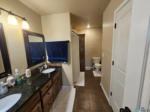 Bath - 213 Starlite Dr, Clovis, NM 88101 photo 1 of 3