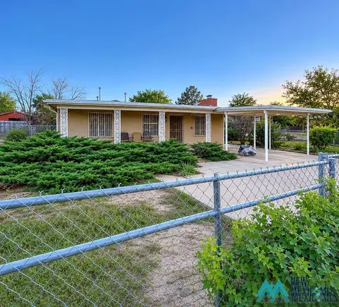 208 E Frazier St, Roswell, NM 88203