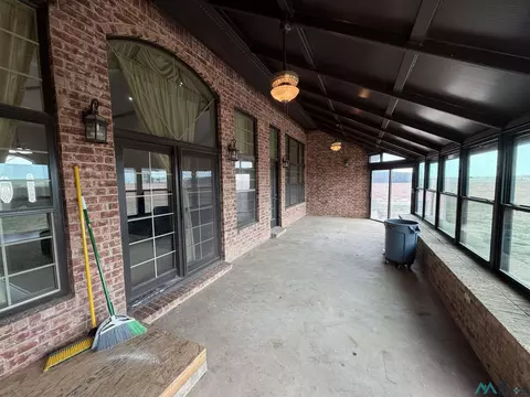 Exterior - 978 Curry Road 22 Rd, Clovis, NM 88101 photo 5 of 8