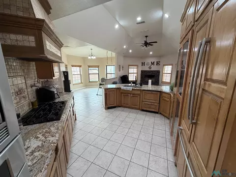 Kitchen - 978 Curry Road 22 Rd, Clovis, NM 88101 photo 1 of 3