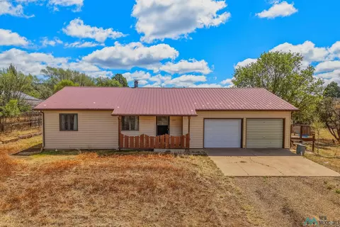 1211 Calle De La Luna St, Raton, NM 87740
